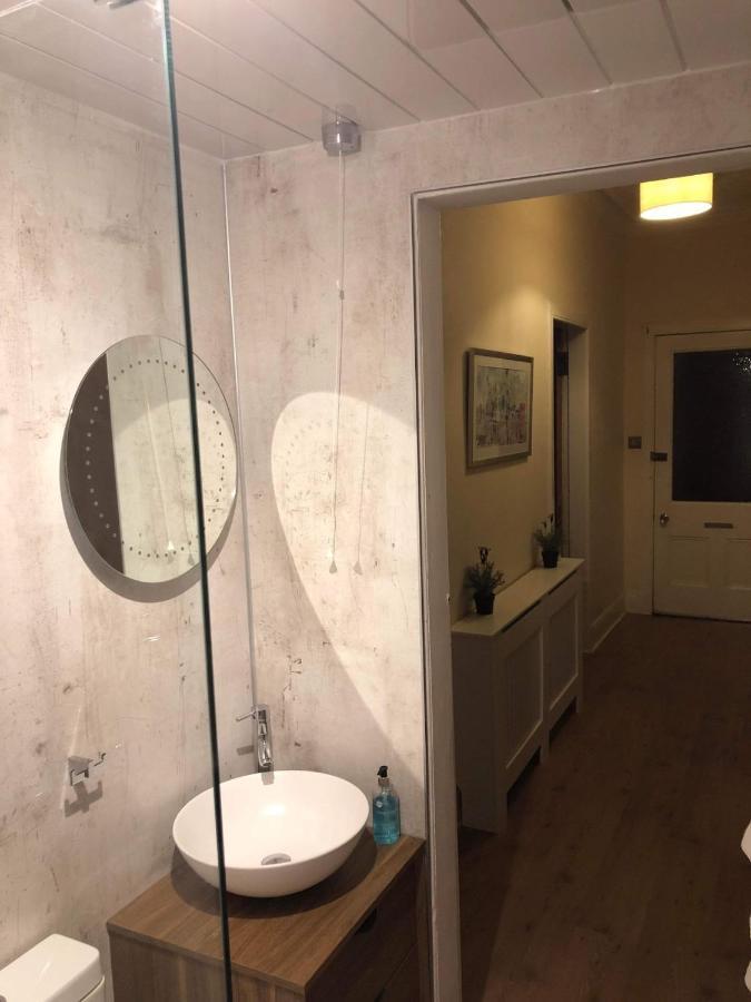 Oban Town Centre Apartment Екстер'єр фото